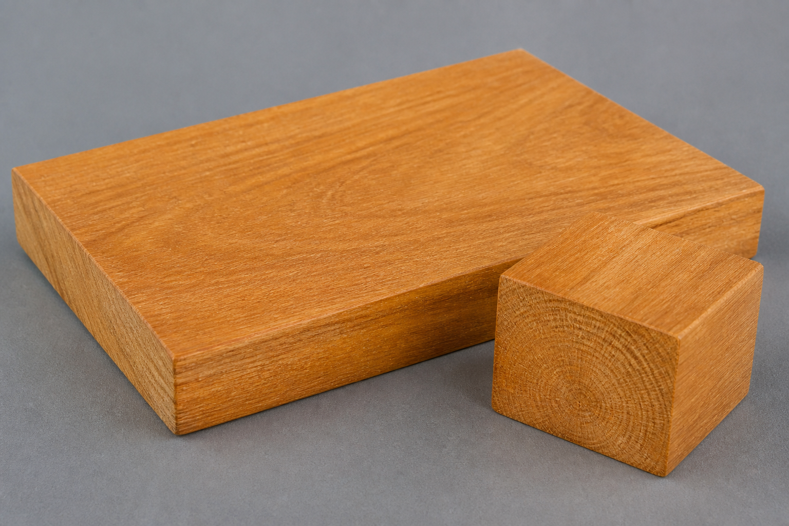 Yellow Box wood board and end-grain sample showing pale yellow-brown timber